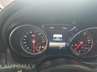 2019 Mercedes-Benz CLA 250 4MATIC – miniatura 12