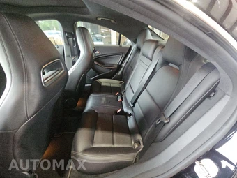 2019 Mercedes-Benz CLA 250 4MATIC – miniatura 13