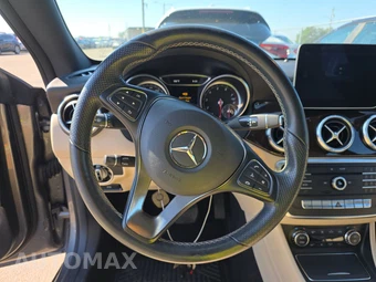 2019 Mercedes-Benz CLA 250 4MATIC – miniatura 10