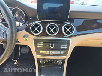 2019 Mercedes-Benz CLA 250 4MATIC – miniatura 11