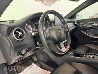 2019 Mercedes-Benz CLA 250 4MATIC - miniatura 10