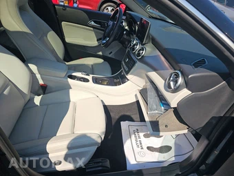 2019 Mercedes-Benz CLA 250 4MATIC - miniatura 8