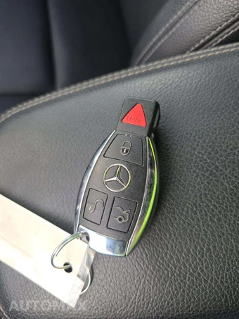 2019 Mercedes-Benz CLA 250 – miniatura 8