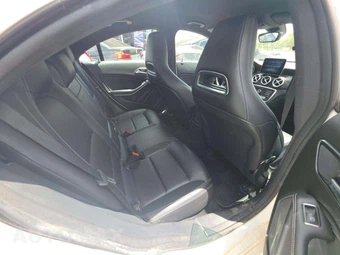 2019 Mercedes-Benz CLA 250 – miniatura 16