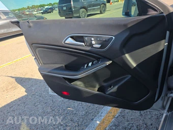 2019 Mercedes-Benz CLA 250 – miniatura 9