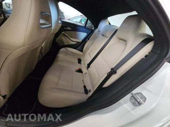 2019 Mercedes-Benz CLA 250 – miniatura 13