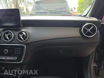 2019 Mercedes-Benz CLA 250 – miniatura 19