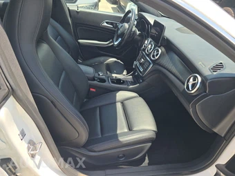 2019 Mercedes-Benz CLA 250 - miniatura 8