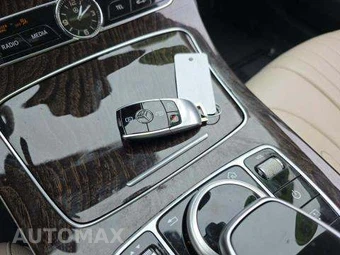 2019 Mercedes-Benz CLS 450 4MATIC - miniatura 8