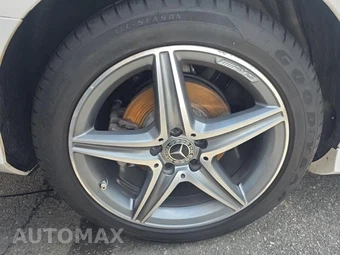 2019 Mercedes-Benz E 300 4MATIC Sedan – miniatura 10