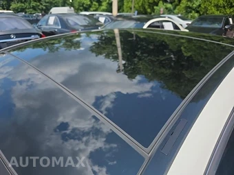 2019 Mercedes-Benz E 300 4MATIC Sedan – miniatura 12