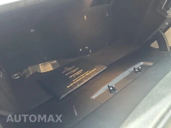 2019 Mercedes-Benz E 300 4MATIC Sedan – miniatura 22