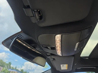 2019 Mercedes-Benz E 300 4MATIC Sedan – miniatura 26