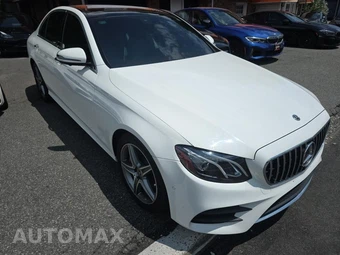 2019 Mercedes-Benz E 300 4MATIC Sedan – miniatura 3