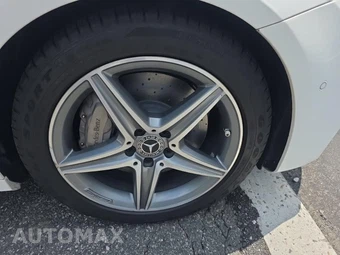 2019 Mercedes-Benz E 300 4MATIC Sedan – miniatura 9