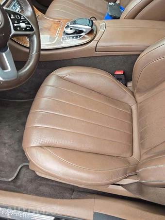 2019 Mercedes-Benz E 300 4MATIC Sedan - miniatura 31