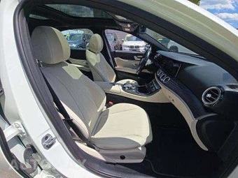 2019 Mercedes-Benz E 300 4MATIC Sedan – miniatura 19