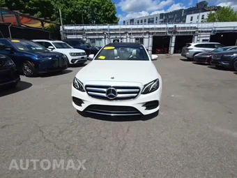 2019 Mercedes-Benz E 300 4MATIC Sedan – miniatura 2