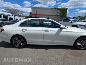 2019 Mercedes-Benz E 300 4MATIC Sedan – miniatura 5