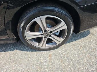 2019 Mercedes-Benz E 300 4MATIC Sedan – miniatura 22