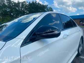 2019 Mercedes-Benz E 300 Sedan - miniatura 7