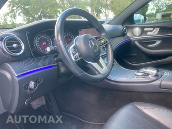 2019 Mercedes-Benz E 300 Sedan - miniatura 8