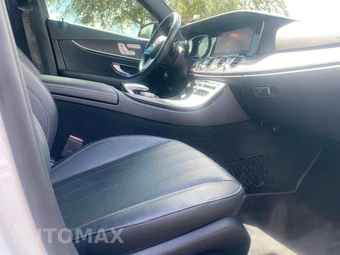 2019 Mercedes-Benz E 300 Sedan - miniatura 9