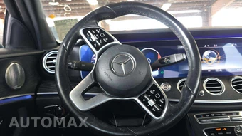 2019 Mercedes-Benz E 300 Sedan – miniatura 21