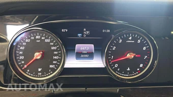 2019 Mercedes-Benz E 300 Sedan - miniatura 18
