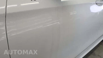 2019 Mercedes-Benz E 300 Sedan - miniatura 23