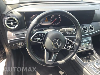 2019 Mercedes-Benz E 300 Sedan - miniatura 10