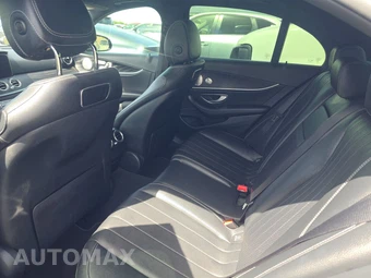 2019 Mercedes-Benz E 300 Sedan - miniatura 13