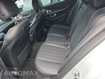 2019 Mercedes-Benz E 300 Sedan - miniatura 13