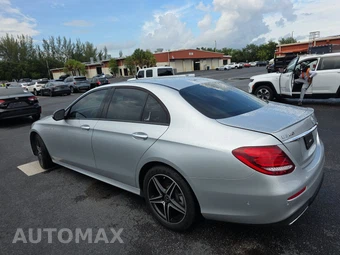2019 Mercedes-Benz E 300 Sedan - miniatura 6