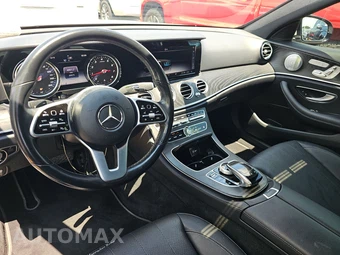 2019 Mercedes-Benz E 450 4MATIC Sedan - miniatura 11