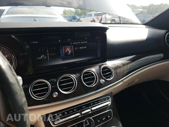 2019 Mercedes-Benz E 450 4MATIC Sedan – miniatura 11