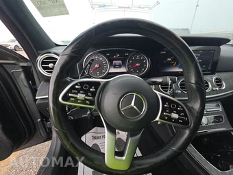 2019 Mercedes-Benz E 450 4MATIC Sedan - miniatura 10