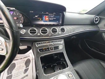 2019 Mercedes-Benz E 450 4MATIC Sedan - miniatura 11