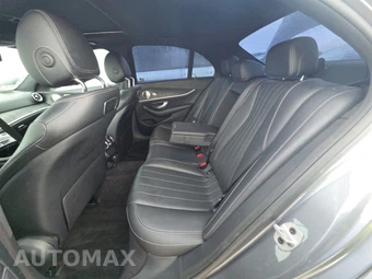 2019 Mercedes-Benz E 450 4MATIC Sedan - miniatura 13