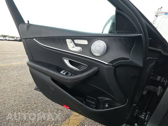 2019 Mercedes-Benz E 450 4MATIC Sedan - miniatura 9