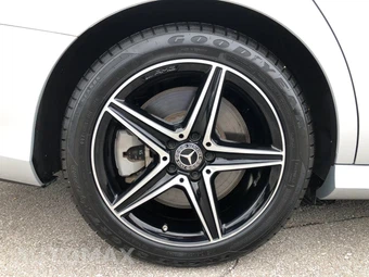 2019 Mercedes-Benz E 450 4MATIC Wagon - miniatura 26