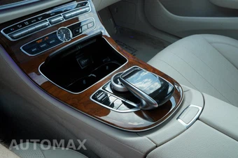 2019 Mercedes-Benz E 450 4MATIC Wagon - miniatura 39