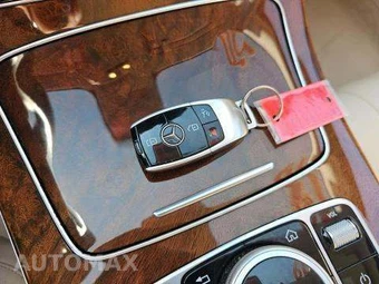 2019 Mercedes-Benz E 450 4MATIC Wagon - miniatura 9