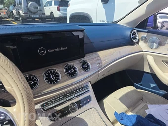 2019 Mercedes-Benz E 450 Coupe - miniatura 11