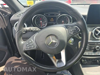 2019 Mercedes-Benz GLA 250 4MATIC – miniatura 10