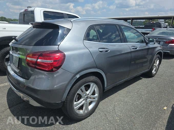 2019 Mercedes-Benz GLA 250 4MATIC – miniatura 4