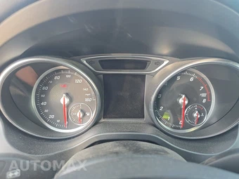 2019 Mercedes-Benz GLA 250 4MATIC - miniatura 12