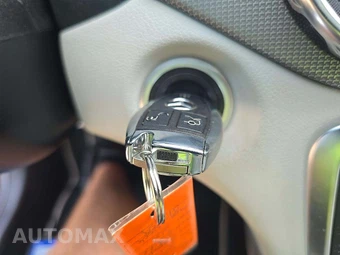 2019 Mercedes-Benz GLA 250 4MATIC - miniatura 8