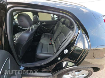 2019 Mercedes-Benz GLA 250 4MATIC – miniatura 13