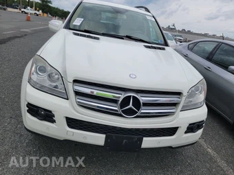 2019 Mercedes-Benz GLA 250 4MATIC - miniatura 2